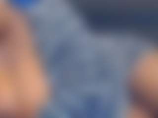 Live cam show with SexyBoobs44DD - Squirt Big Tits on Camming Site