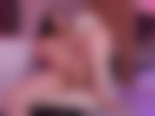 Live cam show with Viiolet-rosee - HD on Camsoda