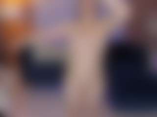 Live cam show with Viiolet-rosee - Moaning on Strip Flash - Live Sex Shows