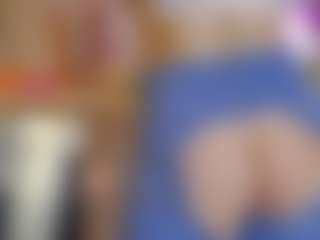 YourBurningWish MILF webcam performer live streaming