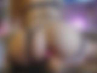 YourBurningWish MILF webcam performer live streaming