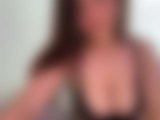AnnAngelq's Live Sex Cam Show