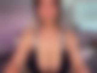 AnnAngelq's Live Sex Cam Show