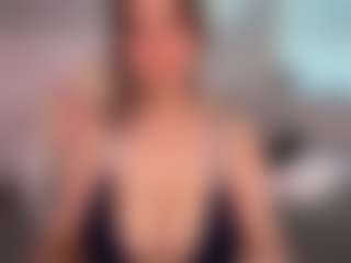 Ann Angel Q's Live Sex Cam Show