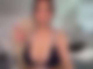 Ann Angel Q's Live Sex Cam Show