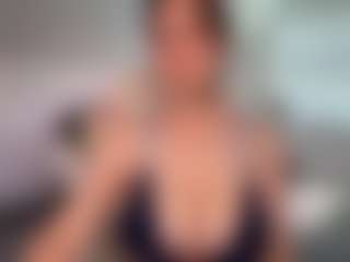 Ann Angel Q's Live Sex Cam Show