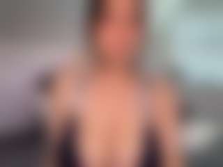 Ann Angel Q's Live Sex Cam Show