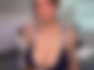 Ann Angel Q's Live Sex Cam Show