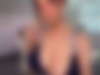 Ann Angel Q's Live Sex Cam Show