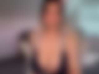 Ann Angel Q's Live Sex Cam Show