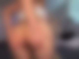 Ann Angel Q's Live Sex Cam Show