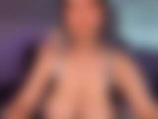 Ann Angel Q's Live Sex Cam Show