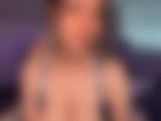 Ann Angel Q's Live Sex Cam Show