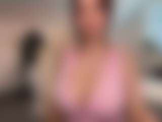 Ann Angel Q's Live Sex Cam Show