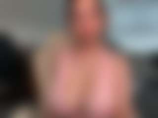 Ann Angel Q's Live Sex Cam Show