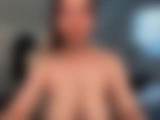 Ann Angel Q's Live Sex Cam Show