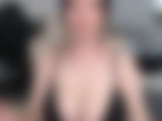 Ann Angel Q's Live Sex Cam Show