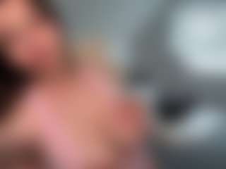 Ann Angel Q's Live Sex Cam Show