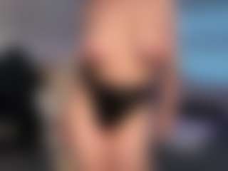 Ann Angel Q's Live Sex Cam Show