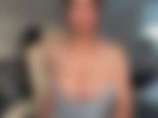 Ann Angel Q's Live Sex Cam Show
