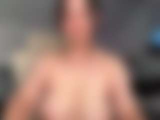 Ann Angel Q's Live Sex Cam Show