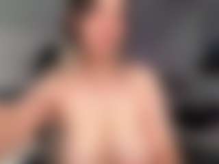 Ann Angel Q's Live Sex Cam Show