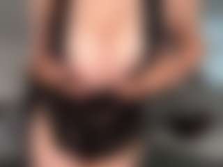 Ann Angel Q's Live Sex Cam Show