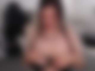 Ann Angel Q's Live Sex Cam Show
