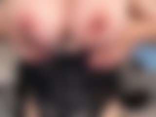 Ann Angel Q's Live Sex Cam Show