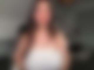 Ann Angel Q's Live Sex Cam Show