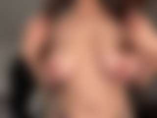 Ann Angel Q's Live Sex Cam Show