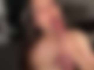 Ann Angel Q's Live Sex Cam Show