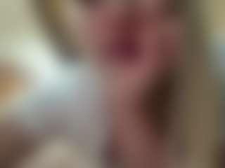 Live cam show with CaterinaVanderheyden - Wet on SquirtSoMuch