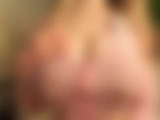 Live cam show with CatriceKniffin - Teen (18+) on milfzrlive.com