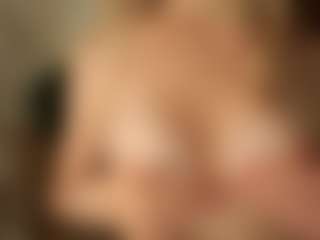 Live cam show with CatriceKniffin - Moaning on Uber Horny