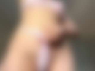 Live cam show with KristalTownsand - Big Tits on Gym Cam Girls