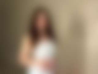 QuyenKolosky's Live Sex Cam Show