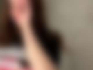 Live cam show with QuyenKolosky - Cute on Dolls Live