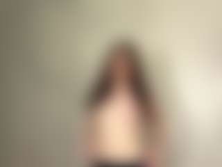 Live cam show with QuyenKolosky - Cute on friskycurves.com