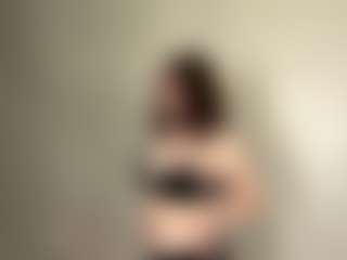 Live cam show with QuyenKolosky - Average on crypto-cams