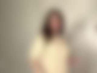 QuyenKolosky's Live Sex Cam Show