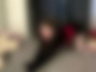 QuyenKolosky's Live Sex Cam Show