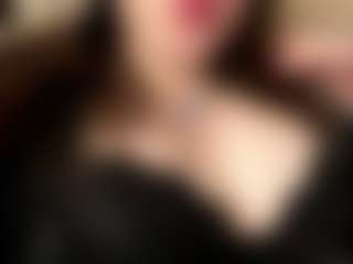 QuyenKolosky's Live Sex Cam Show