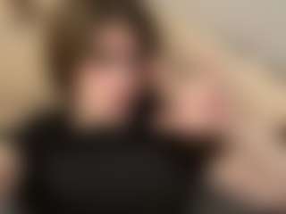 QuyenKolosky's Live Sex Cam Show