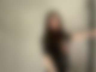 QuyenKolosky's Live Sex Cam Show