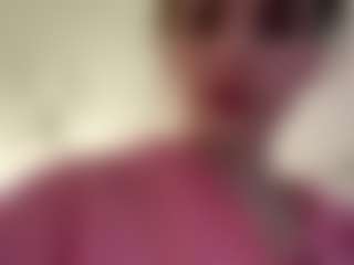 QuyenKolosky's Live Sex Cam Show