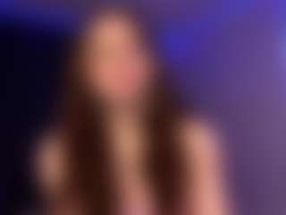 Live cam show with QuyenKolosky - Athletic Ebony on Latina Girls