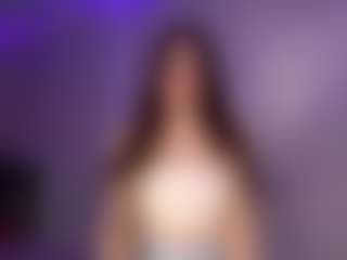 Live cam show with QuyenKolosky - Green Eyes on https://playwithruby.com