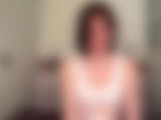 Live cam show with SusannahFleig - Petite MILF on slutload