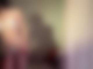 Live cam show with SusannahFleig - Brown Eyes MILF on Camversity